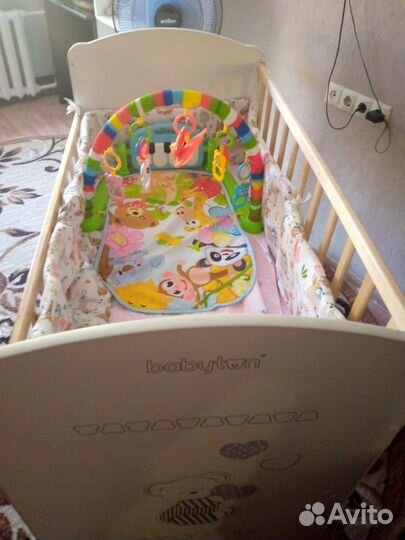 Продам детскую кроватку