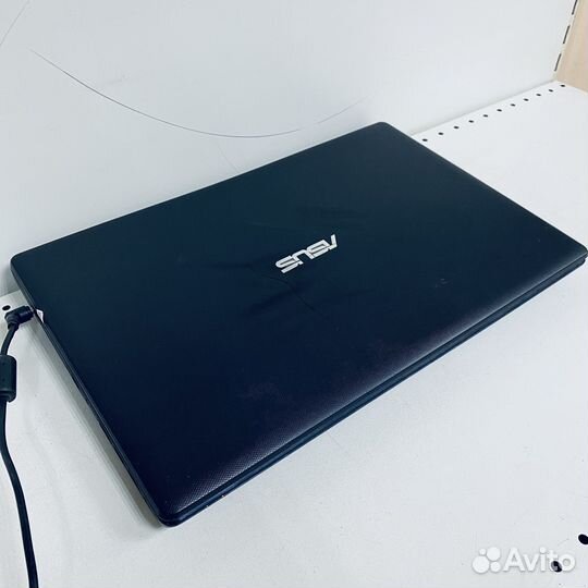 Ноутбук Asus 55