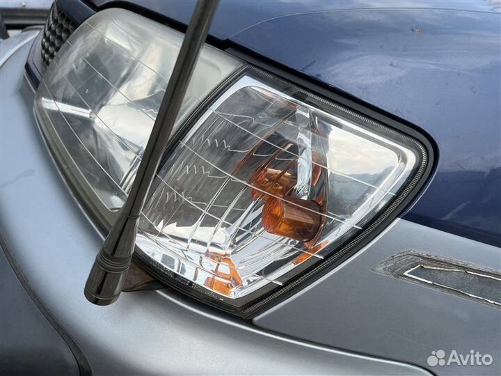 Антенна в бампер передняя левая Toyota Lite Ace