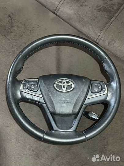 Руль на toyota camry 55