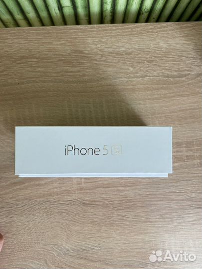 Коробка от iPhone