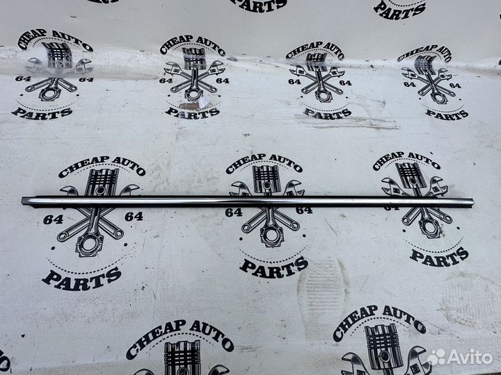 Хром Молдинг переднего правого стекла Kia Rio 3