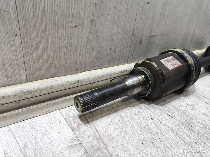 Полуось передняя левая Opel Astra J рест. 13335133