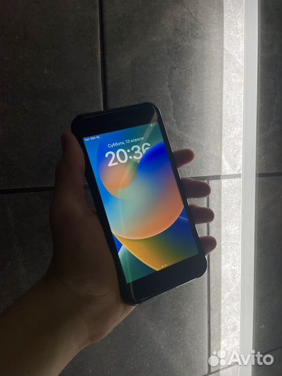 iPhone 8 Plus, 64 ГБ