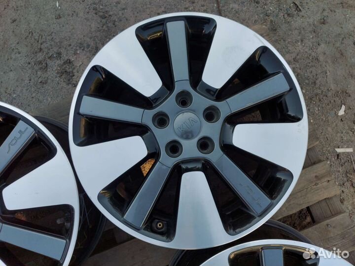Kia Soul 2018 Ориг R18 5x114.3 ET55 7.5J d67.1