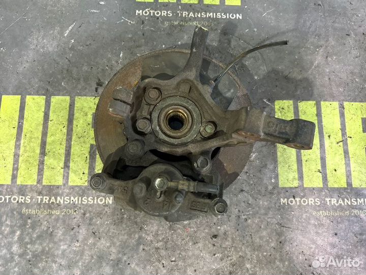 Ступица передняя левая Nissan Bluebird Sylphy KG11