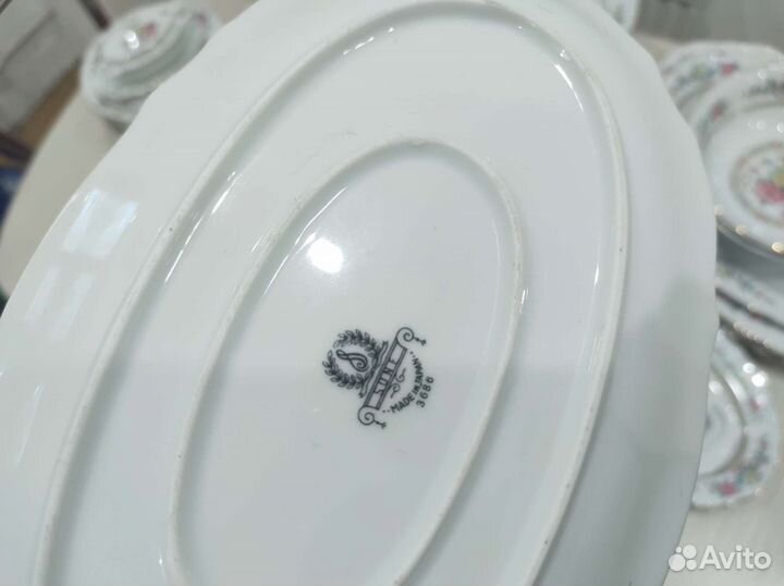 Набор столовой посуды новый