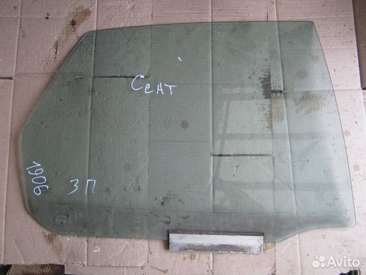 Стекло задней правой двери Opel Vectra A