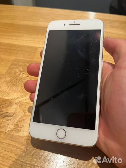 iPhone 8 Plus, 64 ГБ