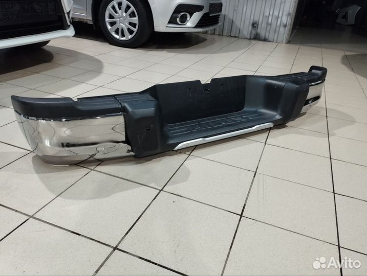 Задний бампер toyota hilux 8