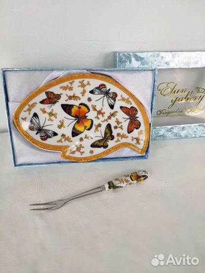 Набор посуды Тарелка, блюдце с бабочками и вилкой