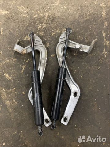 Петли багажника Mercedes W210 универсал