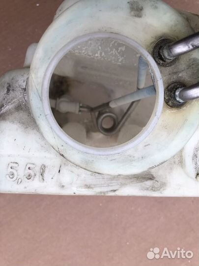 Бачок омывателя лобового стекла Мерседес 210 (203)