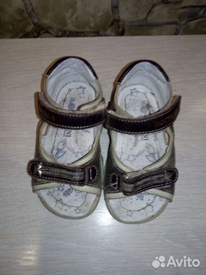 Обувь на мальчика 22,23,24 размеры