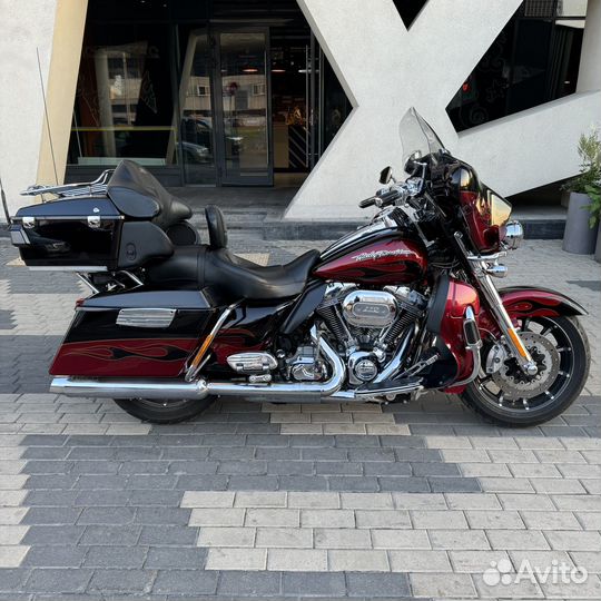 CVO Limited (Black Ember Rio Red)