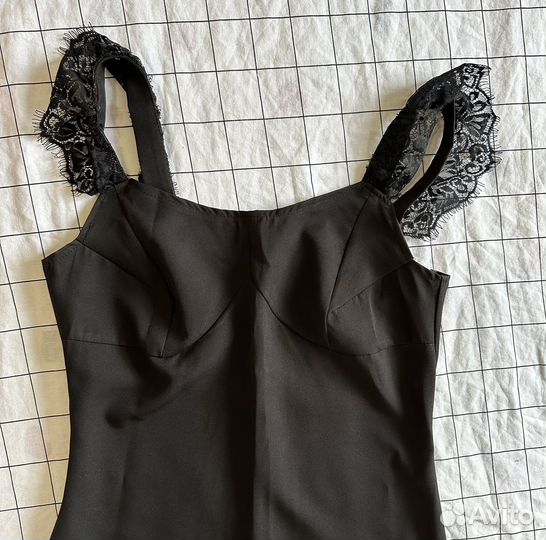 Вечернее платье с кружевом