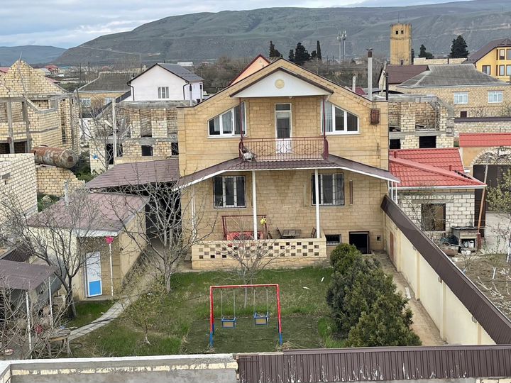 Дом 250 м² на участке 7 сот.