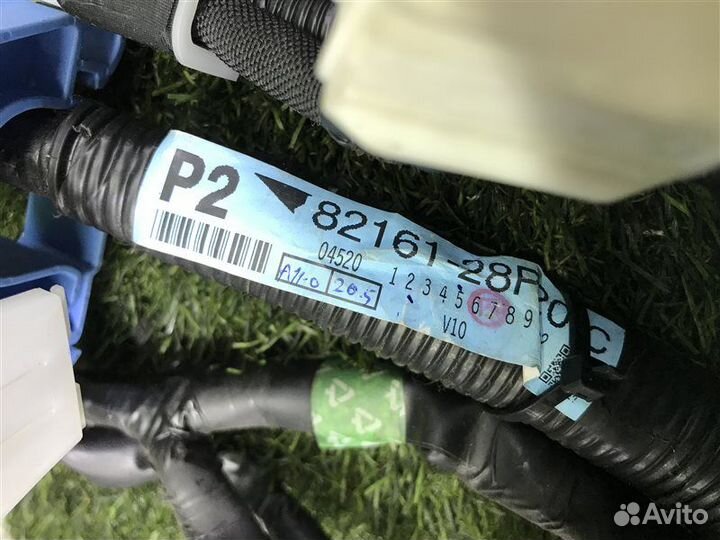 Проводка салона Toyota Voxy ZRR70 3zrfae 2010