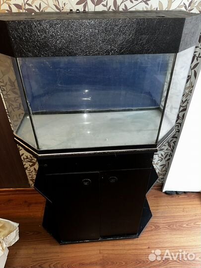 Аквариум с тумбой