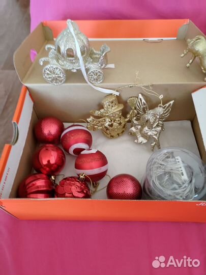 Елочные игрушки