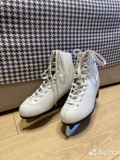 Коньки фигурные женские Nordway