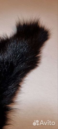 Мех натуральный, опушки 2 шт. новые. 68 см и 73 см