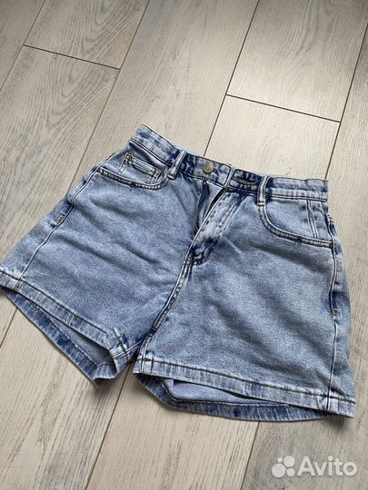 Джинсовые шорты