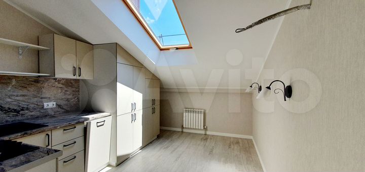 2-к. квартира, 72 м², 8/8 эт.