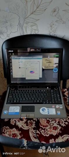 Ноутбук asus