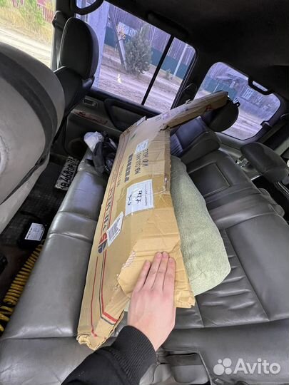 Крыло mitsubishi