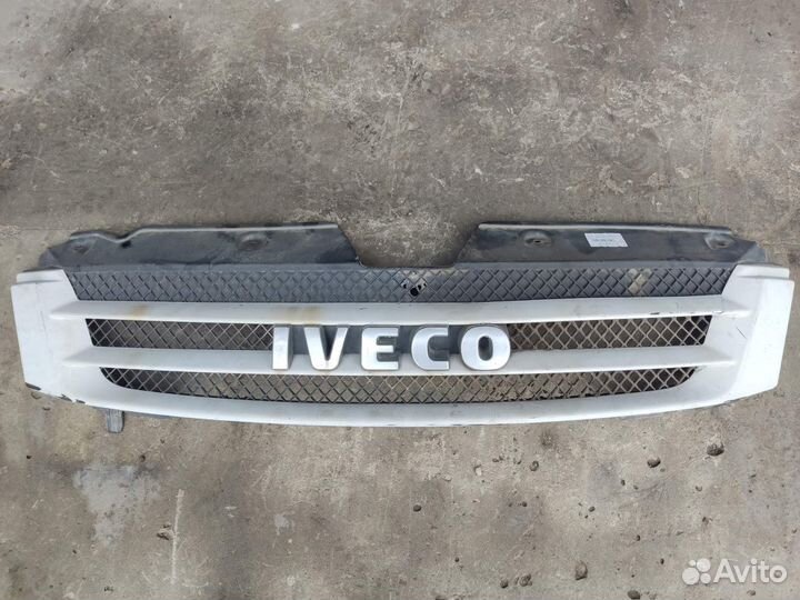 Решетка радатора Ивеко Дейли Е4 06-11