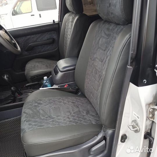 Чехлы на Тойота Ланд Крузер Прадо