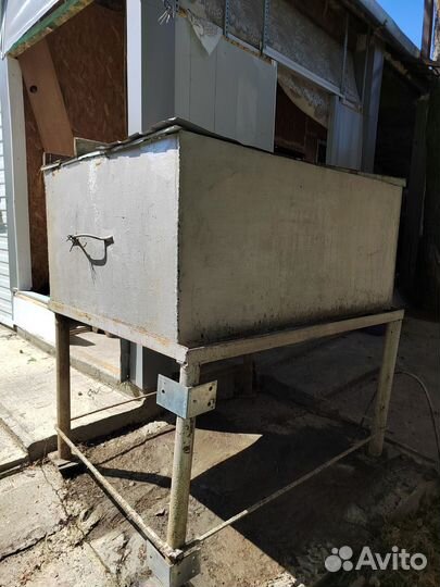 Бак для воды железный