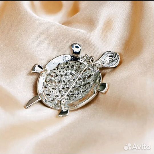 Брошь в виде Черепахи