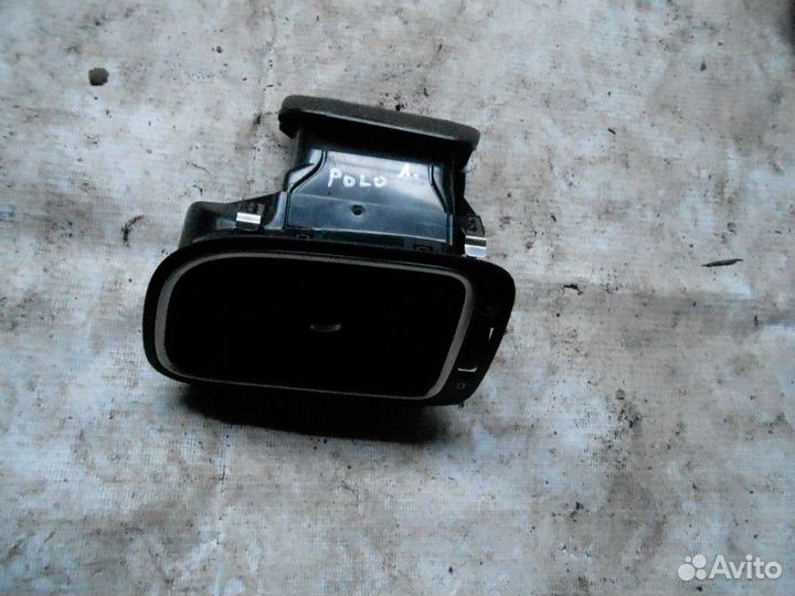 Дефлектор печки левый Volkswagen Polo 2010