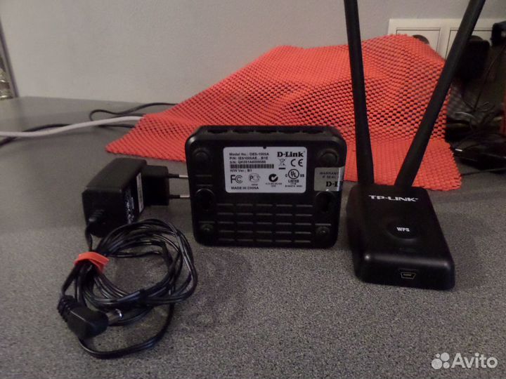 Адаптер TP-Link и роутер D-Link
