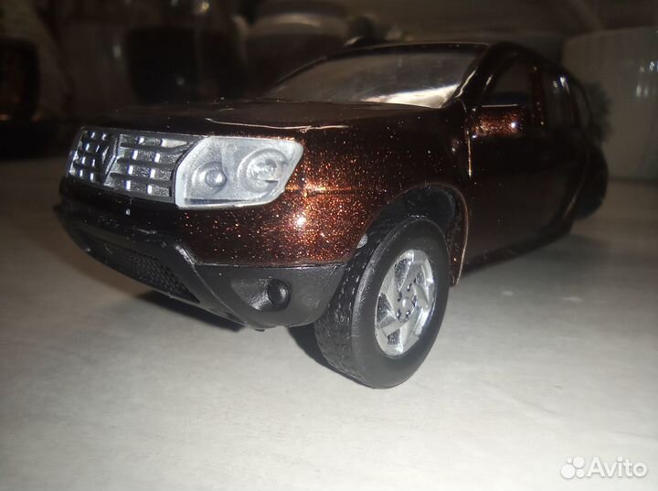 Масштабная модель а/м renault duster (Рено Дастер)