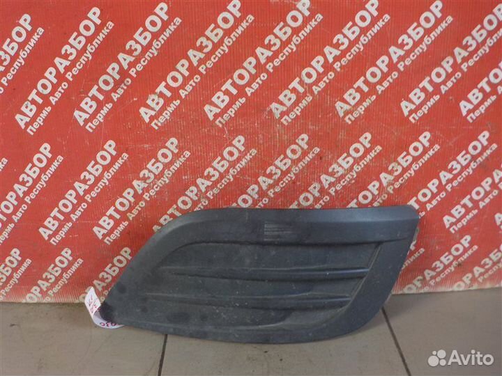 Заглушка противотуманной фары передняя левая LADA