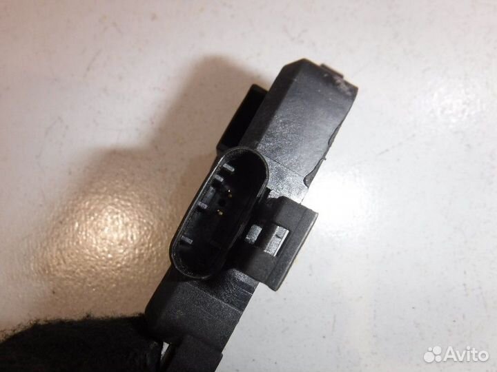 Датчик удара Опель Zafira A