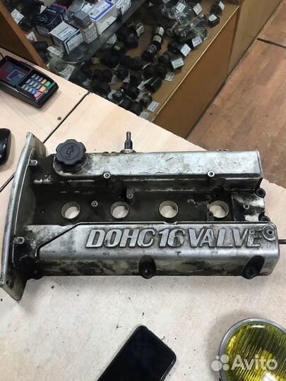 Клапанная крышка Hyundai Sonata (EF) 2001