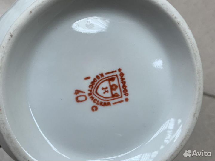 Кувшин чайник без крышки