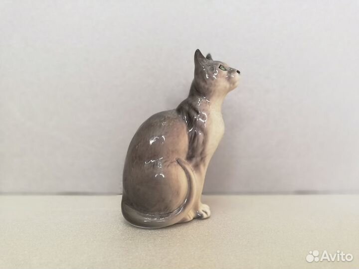 Фигурка короткошерстная кошка