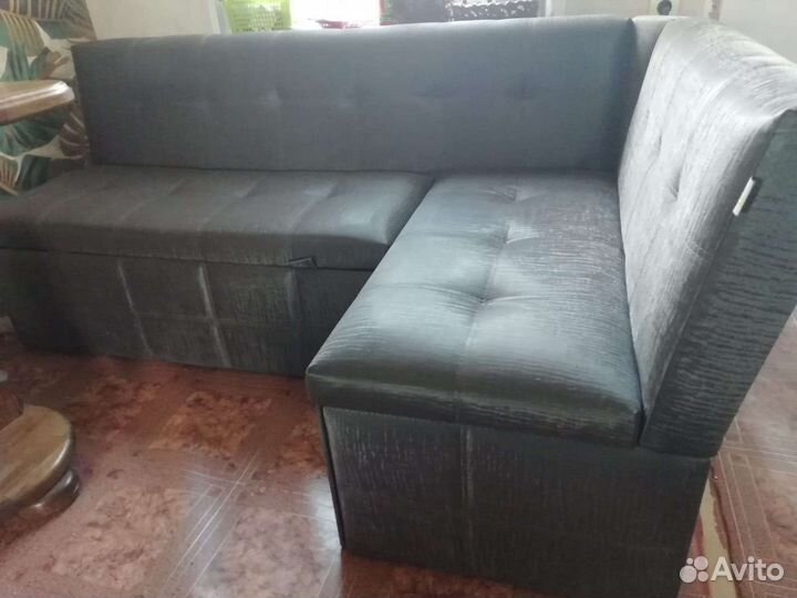 Кухонный угловой диван