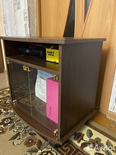 Тумба под телевизор