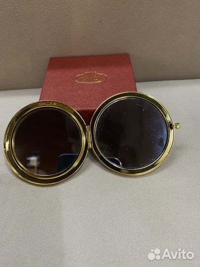 Зеркальце карманное