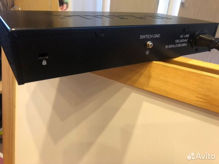 Коммутатор D-Link DES-1016D