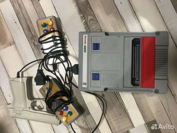 Игровая приставка dendy junior