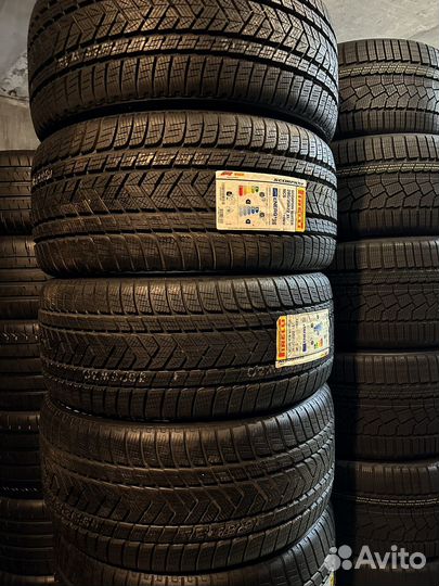 Pirelli Scorpion Winter 265/35 R22 и 285/35 R22 102V