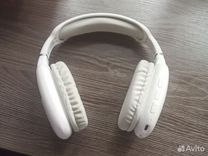 Беспроводные наушники Hiper