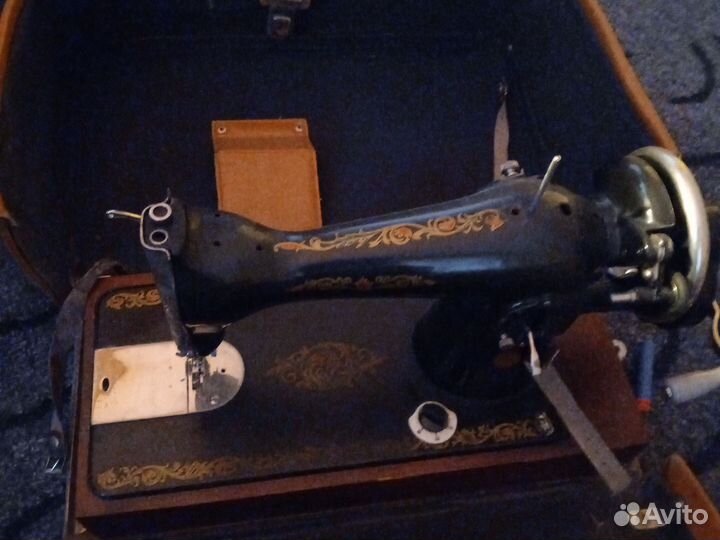 Швейная машина Подольск ручная